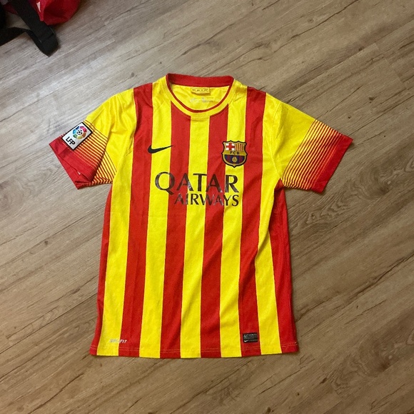 Barcelona 2013/14 Away Jersey Messi - Picture 1 of 4